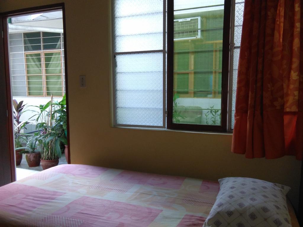 Hostal El Colibri Iquitos Room photo